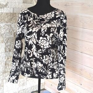 Croft & Barrow Black and White Floral Long Sleeve Top